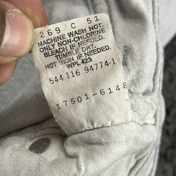 Vintage Levi's 501 Women's 24x29 Jeans White Off-White USA Made Button Fly Stain - Picture 5 of 12